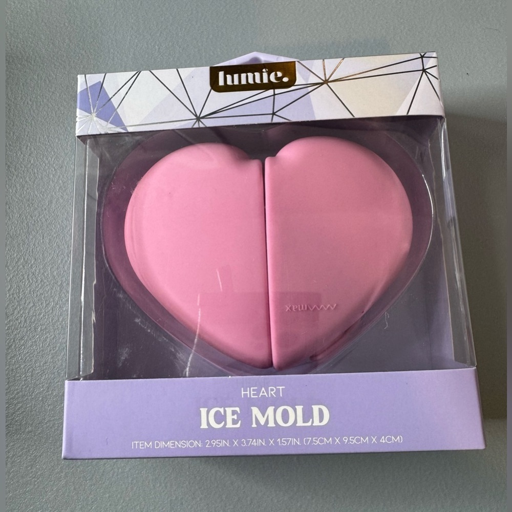 Lumie skincare for face Heart Ice Mold in Pink